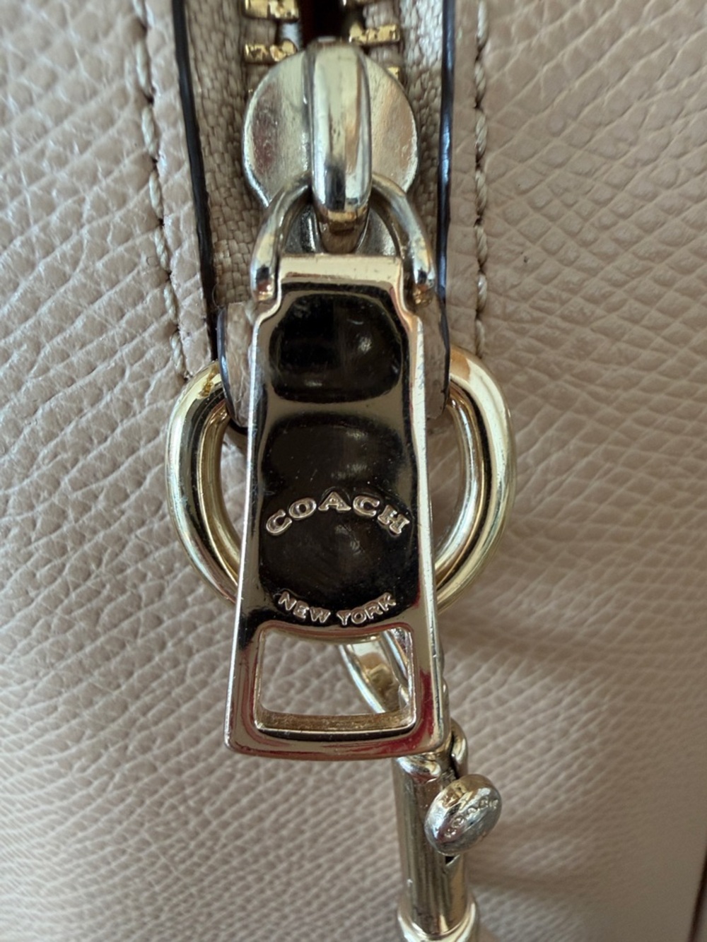 Coach Mini Bennett Handbag - Picture 14 of 16